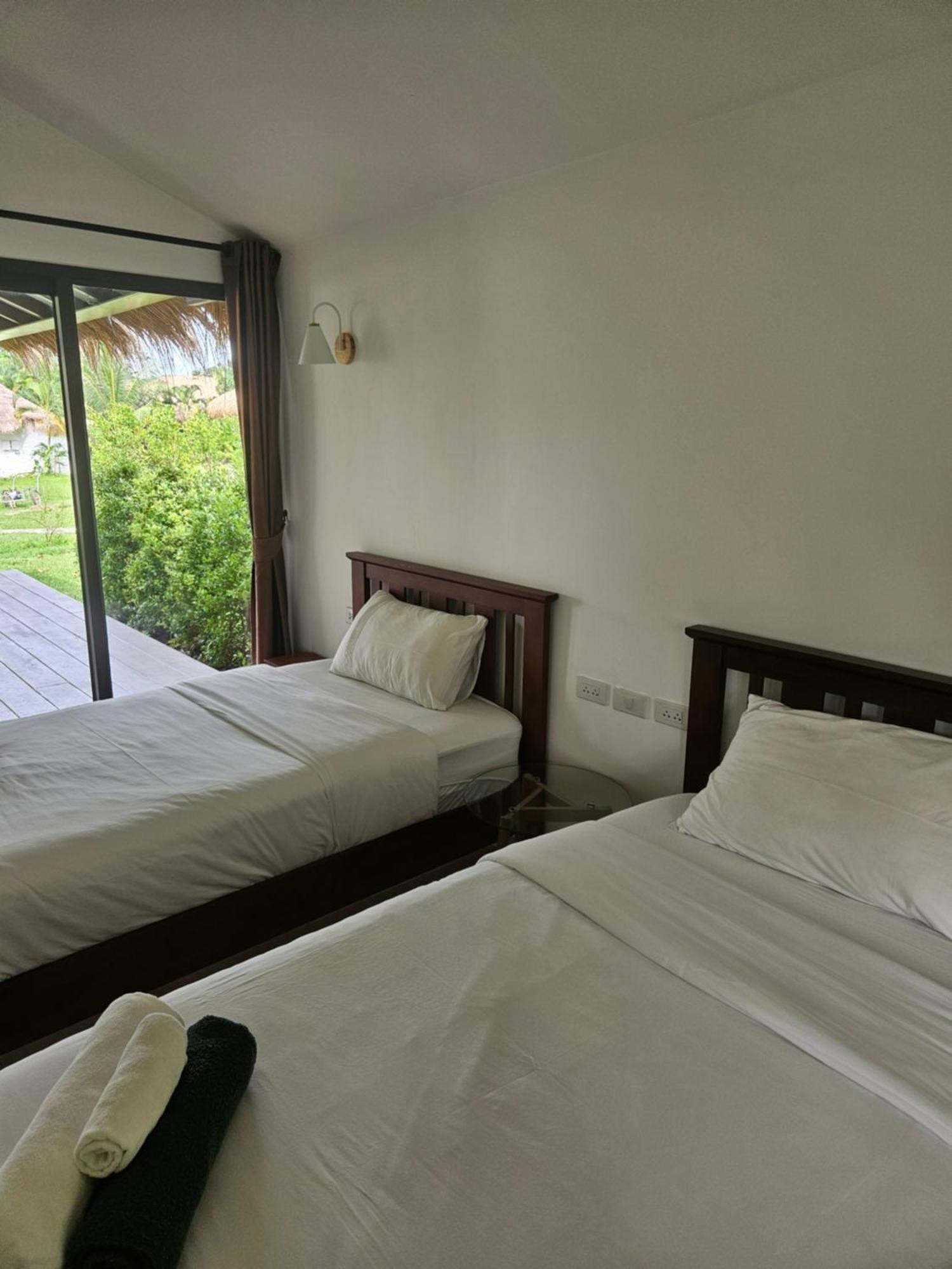 Sunrise Beach Resort Koh Chang Exteriör bild