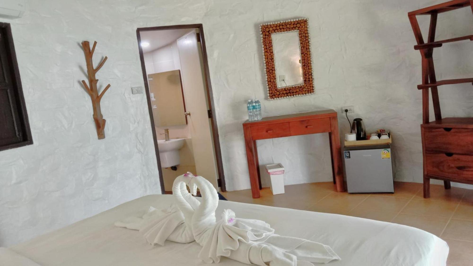 Sunrise Beach Resort Koh Chang Exteriör bild